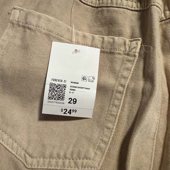 NWT Forever 21 Paperbag tan denim shorts - Size 29 - Picture 4 of 5